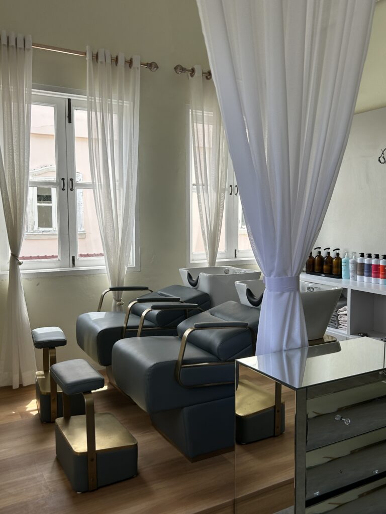 Mii hair Salon 6