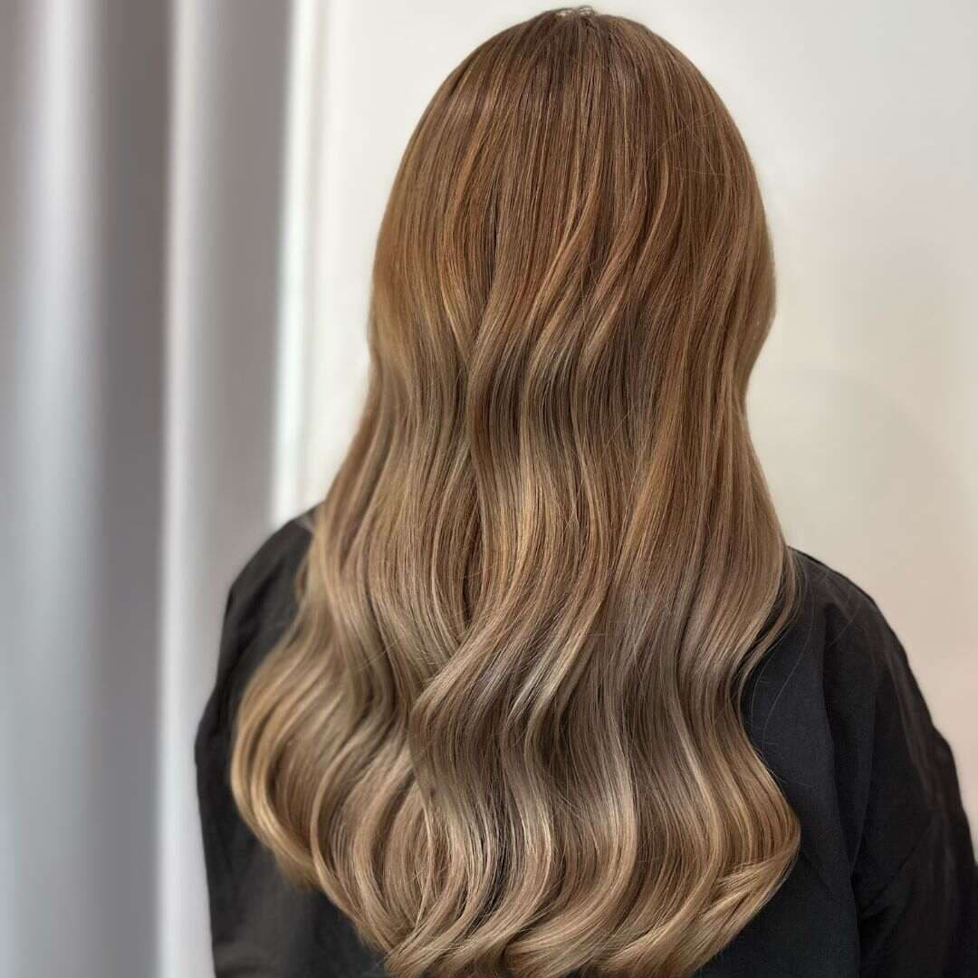 what is balayage hair colouring